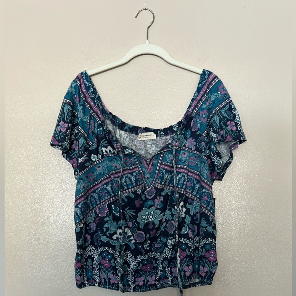 NWT Lucky Brand blue paisley tie neck blouse in size Large